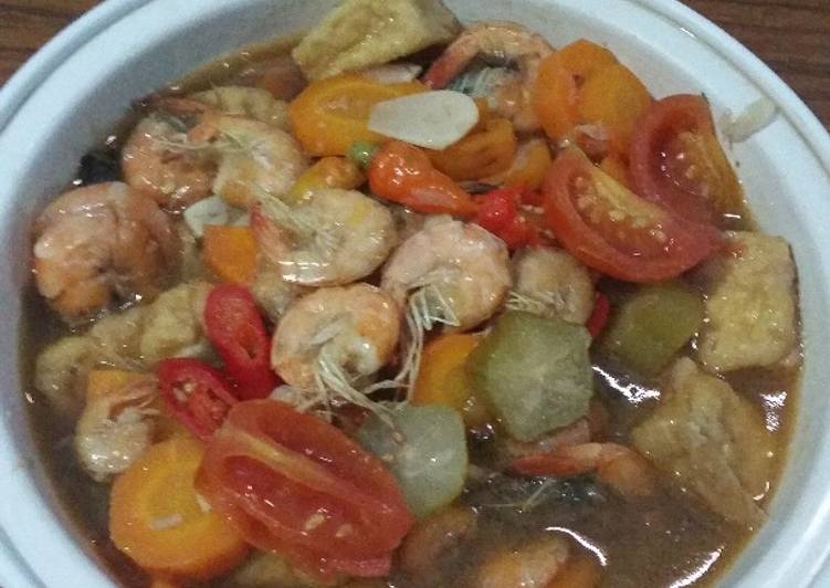 Asem-Asem Udang Campur Wortel dan Tahu