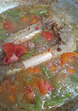 Foto resep Sup Daging Sapi Tulang bakar ala Mak_e