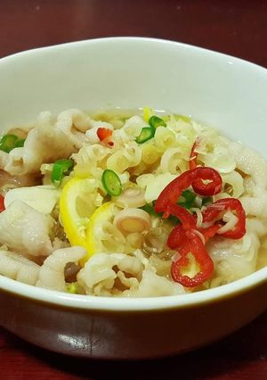 Hình của món Chân gà ngâm chanh sả.