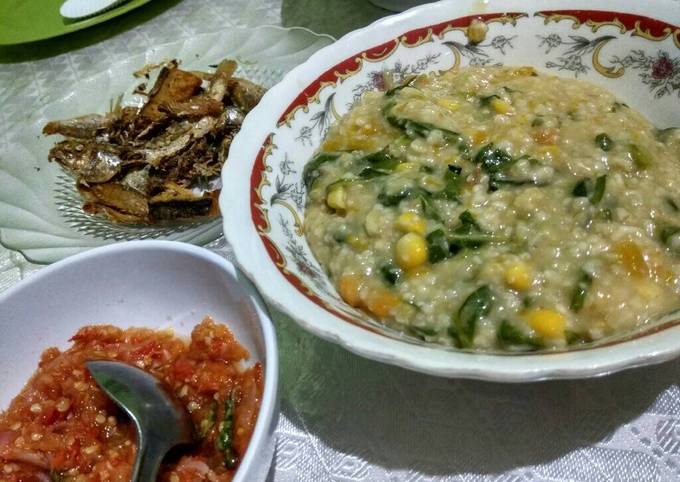 Langkah Mudah untuk Menyiapkan Bubur Manado Oatmeal, Menggugah Selera