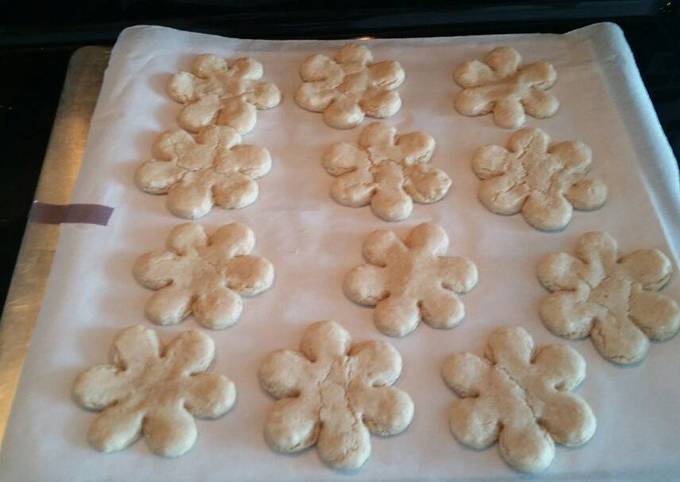 Cutout Cookies: egg, soy, dairy, & gluten-free. Corn-lite