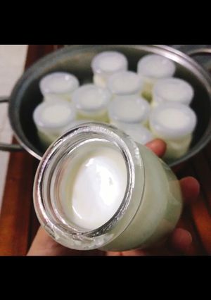 Hình của món Sữa chua úp ngược.