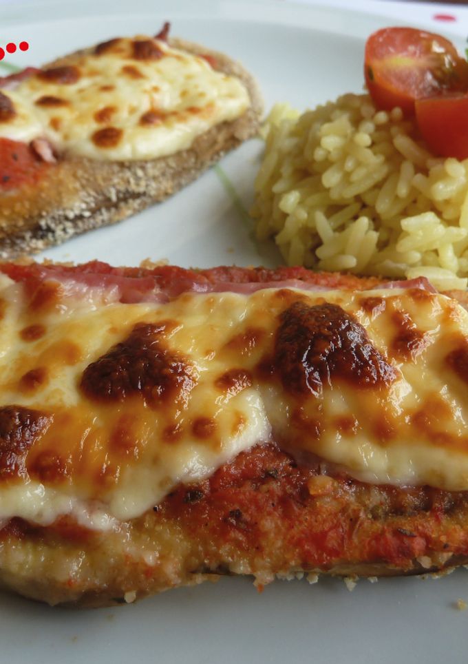 Una foto de Milanesa de berenjena a la napolitana