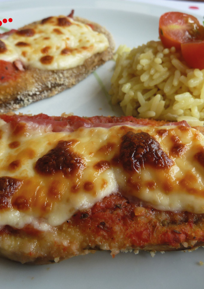 Una foto de Milanesa de berenjena a la napolitana