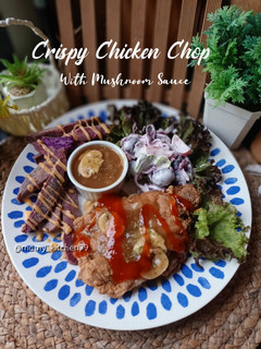 Gambar 💙 Crispy Chicken Chop With Mushroom Sauce