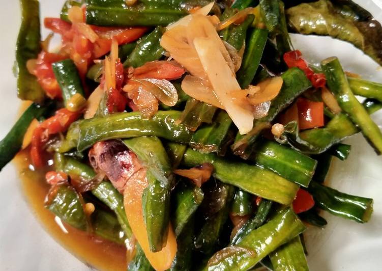 Tumis kacang panjang