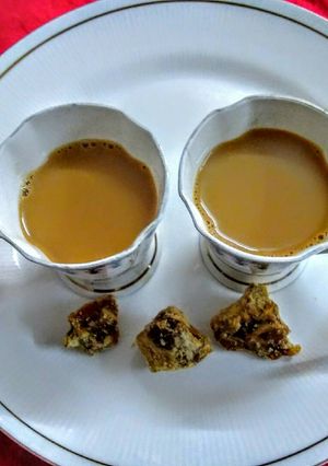 A picture of Gud ki chai.