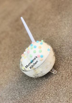 A picture of Vanilla ice cream.