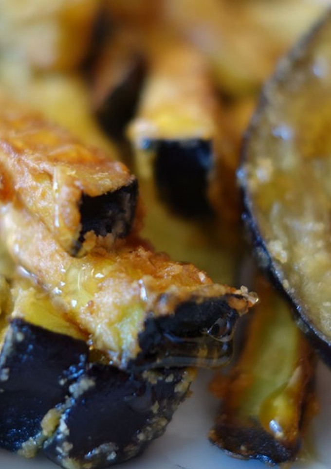 Una foto de Berenjenas fritas con miel