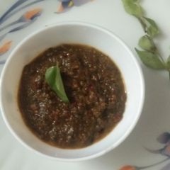 A picture of Curry Patta Chutney.