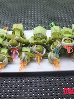 Una foto de Pinchos de boquerones con pepino