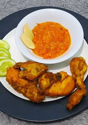 Foto resep Ayam goreng bumbu kuning sambel mercon