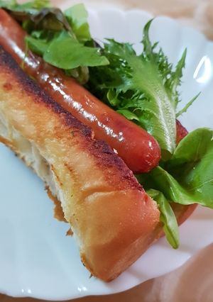 香蒜Q肉腸麵包 的食譜成品照片
