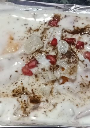 A picture of Dahi Bhalla.