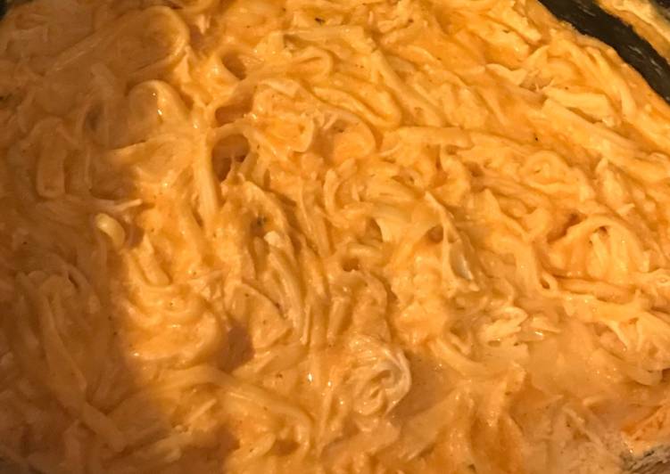 Steps to Make Perfect Slow Cooker Cheesy Buffalo Chicken Pasta