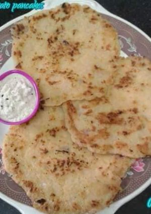 A picture of Suji potato pancakes.