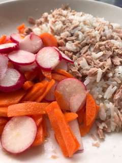 Una foto de Arroz con atún