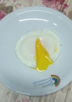 Una foto de Huevo poché 🥚🥖