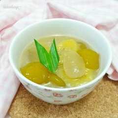 A picture of Kolak Pisang Biji Salak.