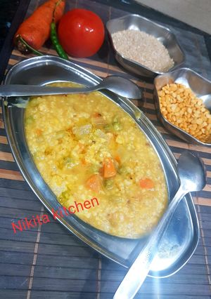 A picture of Veg Dalia khichdi.