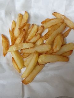 ফ্রেঞ্চ ফ্রাই (French fry recipe in bengali) রেসিপির প্রধান ছবি