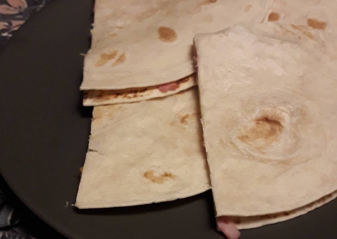 Quesadillas ham & mozzarella