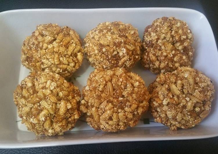 Pelalu / Parched Grain/Fried paddy Laddu