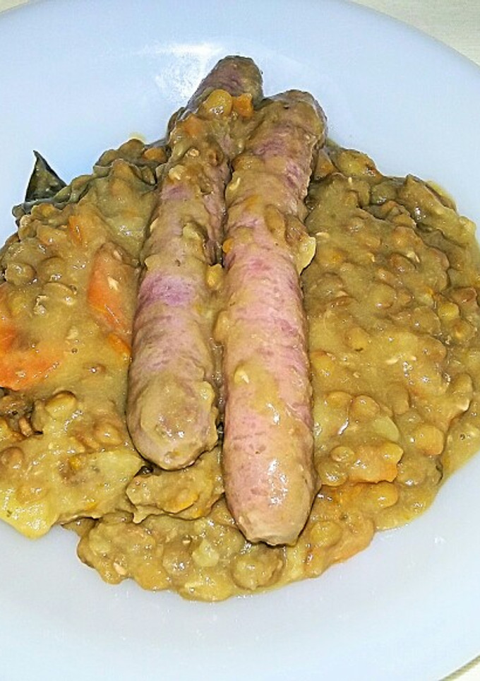 Una foto de Lentejas con salchichas