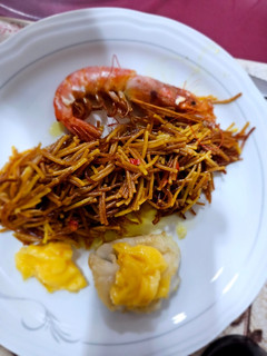 Una foto de Fideuá de bacalao fresco