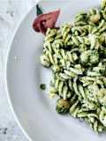 Fusilli al pesto di Prezzemolo e Gamberetti