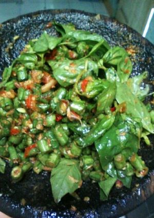 Foto resep Karedok kacang panjang/pencok kacang panjang