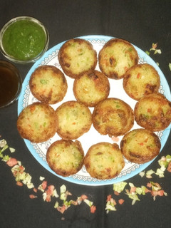 वेजिटेबल अप्पे (Vegetable appe recipe in hindi) रेसिपी मुख्य फोटो