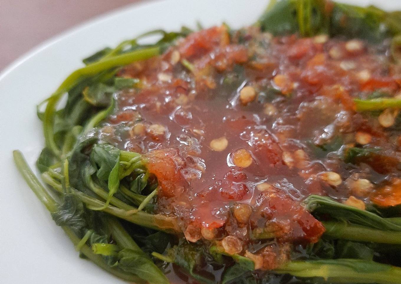 890. Kangkung Bumbu Rujak