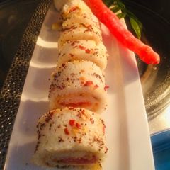 Carrot sushi roll A picture of Carrot sushi roll.