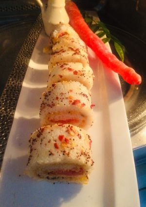 A picture of Carrot sushi roll.