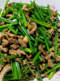 韭菜花炒肉絲 的食譜成品照片