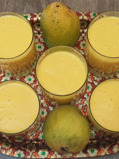 મિલ્ક શેક (Milk Shake Recipe In Gujarati) રેસીપી મુખ્ય ફોટો
