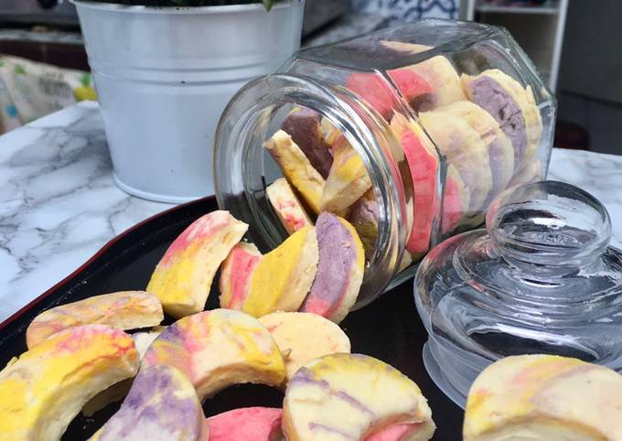 Resep Semprit tie dye yang Enak Banget