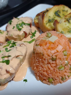 Una foto de Papas rellenas sin horno 🥔