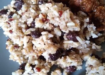 Recipe: Tasty Coconut Rice with Black Beans