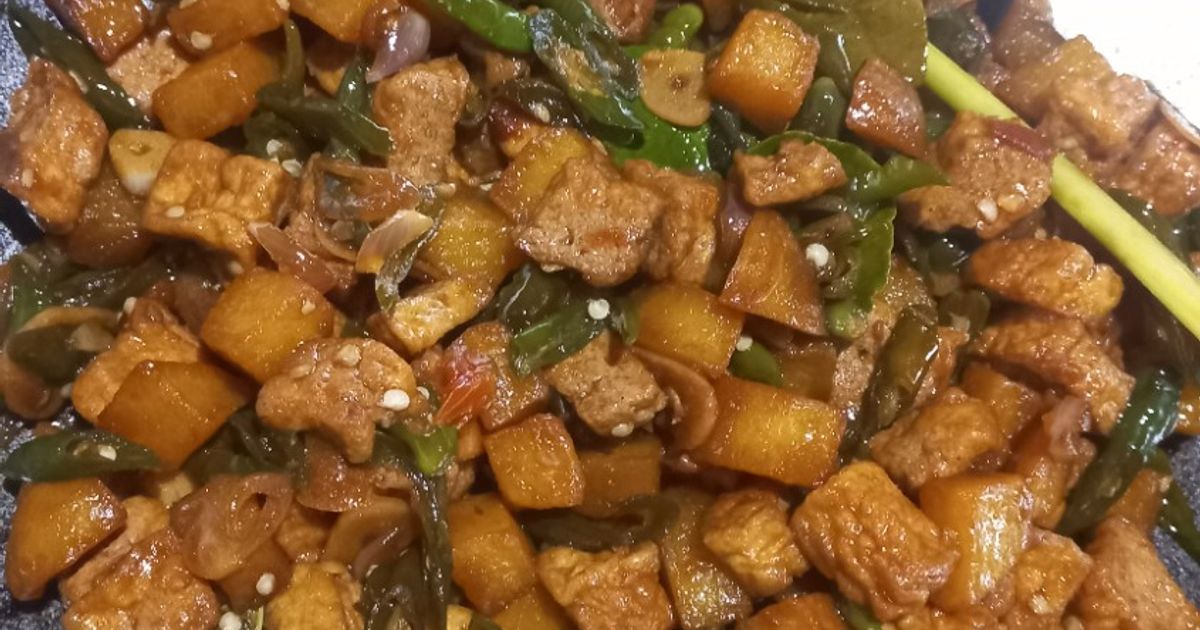 Tumis kentang & tahu pakai cabe ijo iris