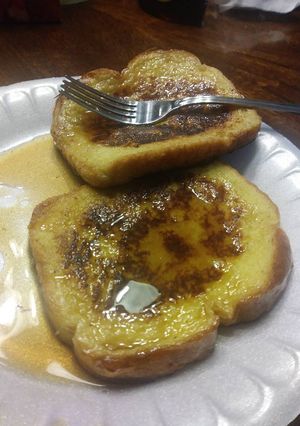 A picture of French Toast.
