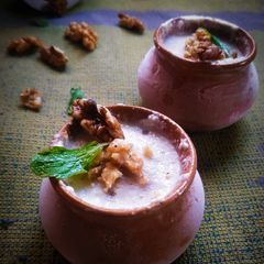 A picture of Akhrot matka kulfi.