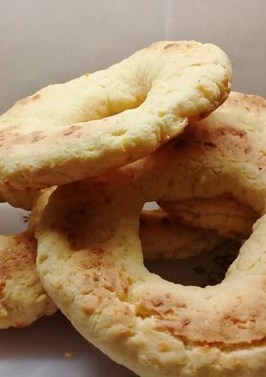 Una foto de Roscas de queso (invento) 😜