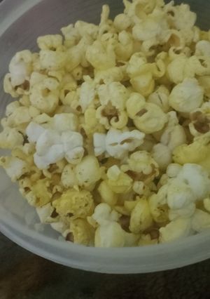 पॉपकॉर्न(popcorn recipe in hindi) रेसिपी मुख्य फोटो
