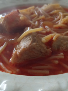 Una foto de Fideos a la cazuela de carne