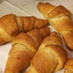 A picture of Quick & Easy Cinnamon Sugar Crescents.
