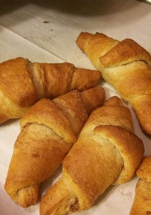 A picture of Quick & Easy Cinnamon Sugar Crescents.