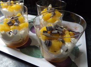 Una foto de Postre de plátanos con crema de té Matchá
