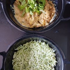 Spinach Rice with smokey yellow curry A picture of Spinach Rice with smokey yellow curry.